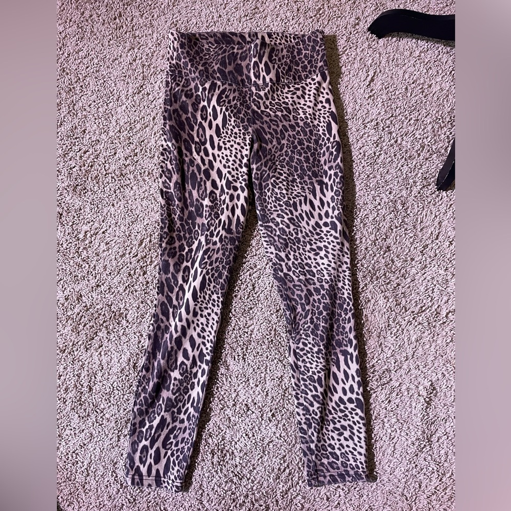 Anna & Ava woman’s Jeggings in size M in gently used condition